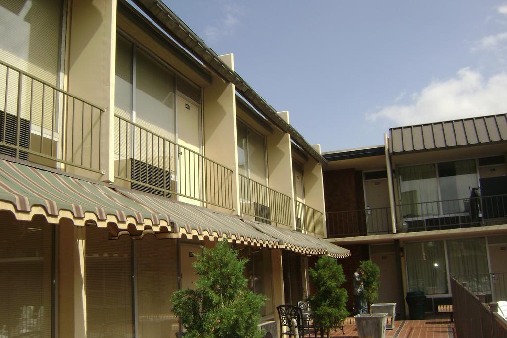 Western Inn And Suites Enid Buitenkant foto